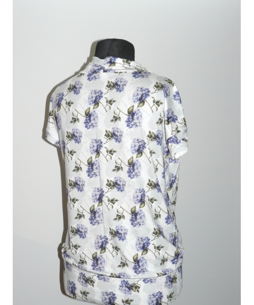 Delikatna bluzka z lejącym dekoltem typu woda - fioletowe bzy